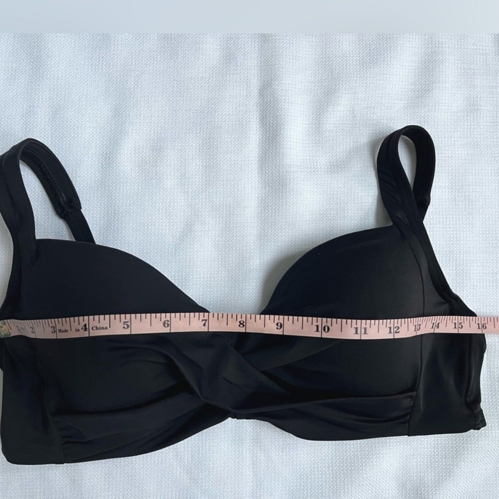 Lands End Swim Twist Wrap Front Bikini Top Womens 8 Black Underwire NWOT - Picture 11 of 11